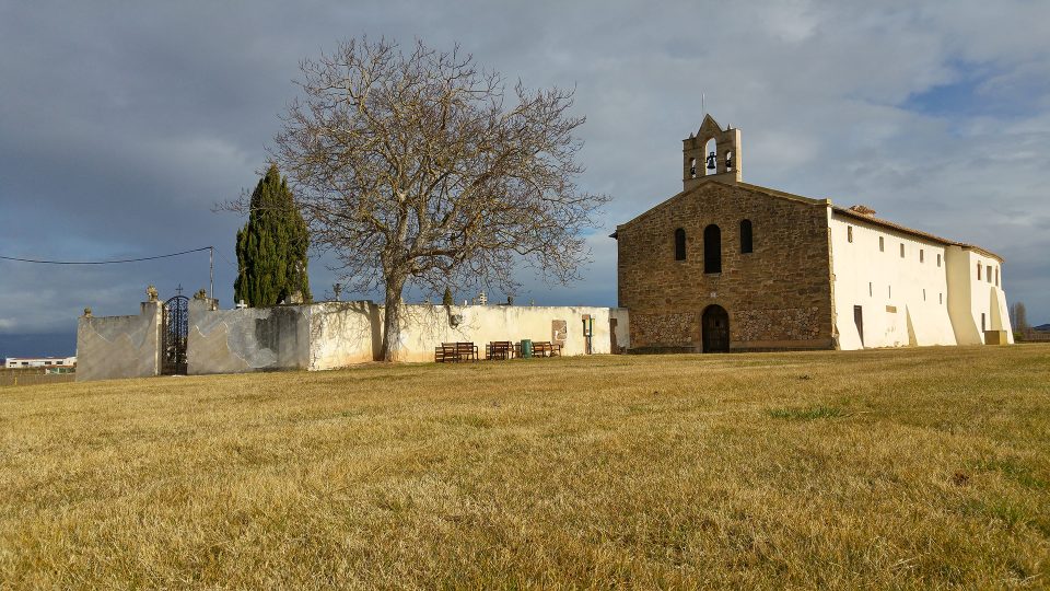 Tricio Ermita de Santa María de los Arcos